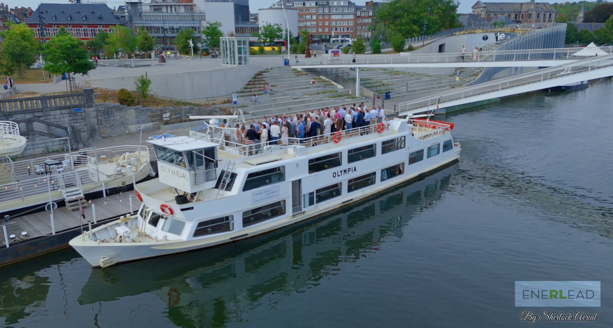 Les participants à bord de l’Olympia à Namur lors de la croisière ENERLEAD